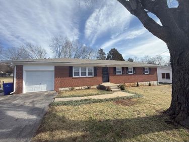 1300 S Lee Drive, Bowling Green, KY 42101