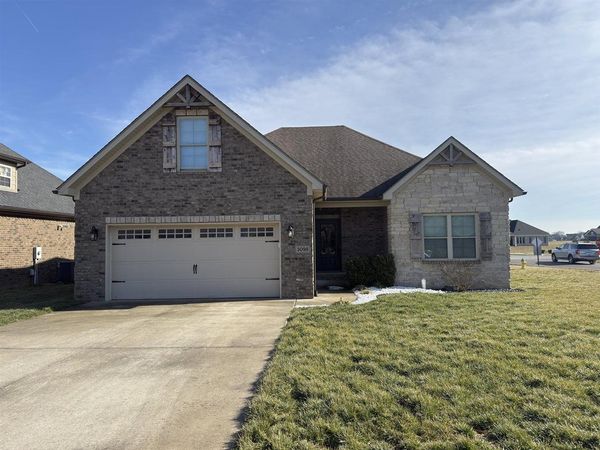 3098 Equestrian Court , Bowling Green, KY 42104