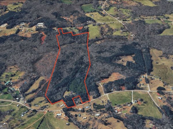 61 Highway 145, Eastanollee, GA 30538