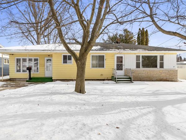 124 N WOOD AVENUE, Peshtigo, WI 54157