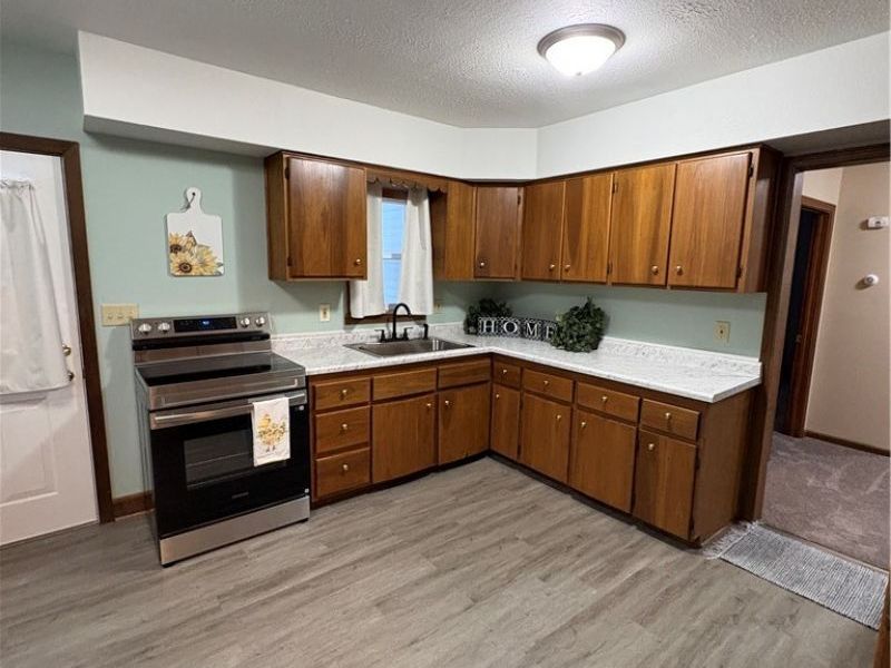 303 Barder Avenue, Akron, OH 44305 Photo 10