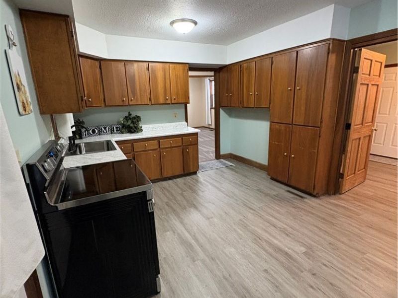 303 Barder Avenue, Akron, OH 44305 Photo 11