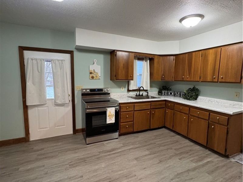 303 Barder Avenue, Akron, OH 44305 Photo 13