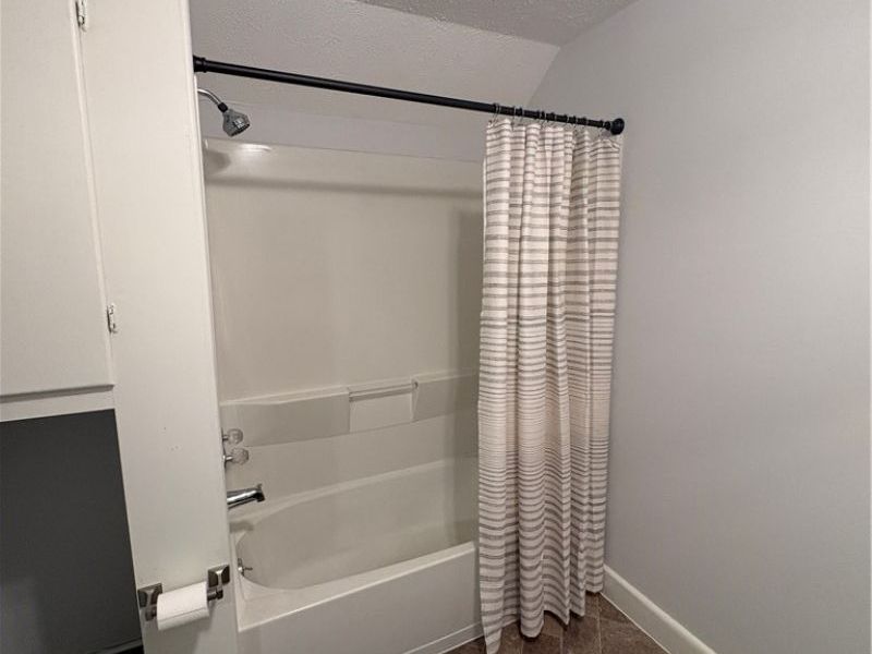 303 Barder Avenue, Akron, OH 44305 Photo 18