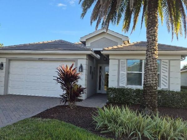 10742 SW Matisse Ln, Port St Lucie, FL 34987