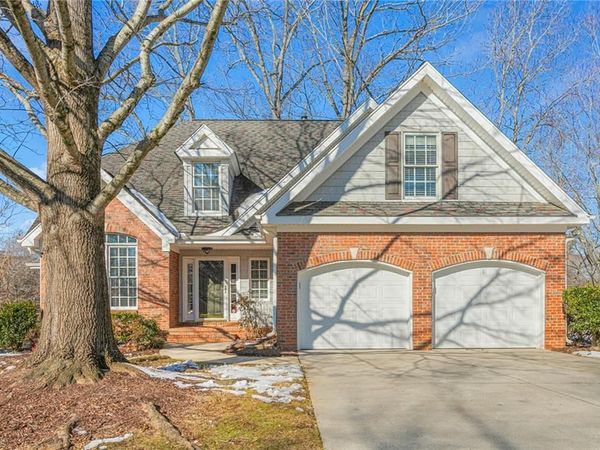 971 Wyckshire Court , Whitsett, NC 27377