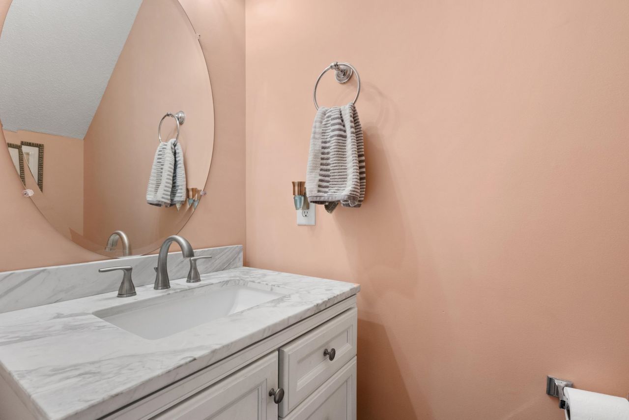 1004 Stanton Pl. Photo 28