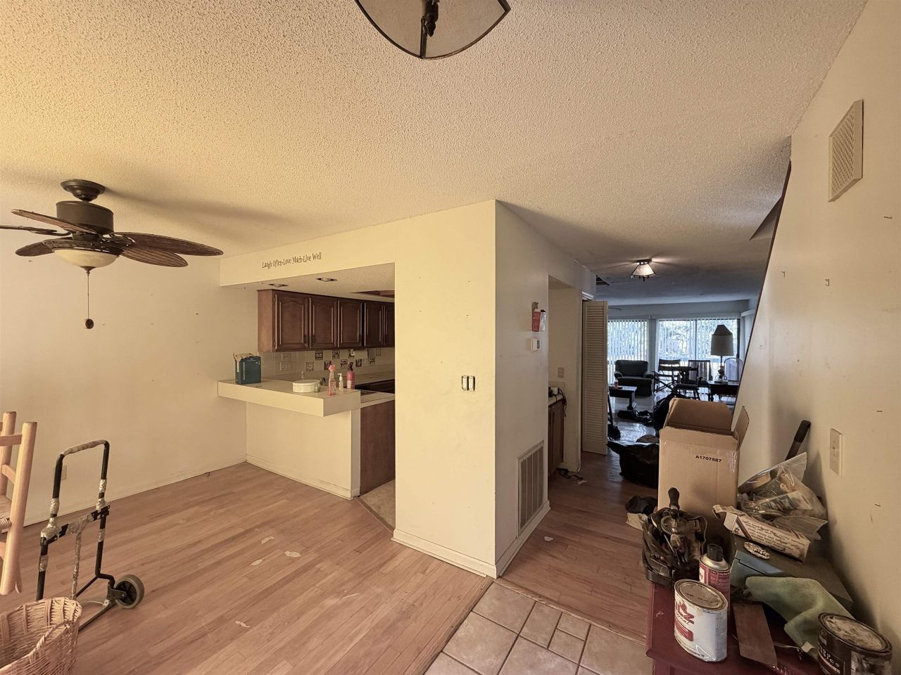 63 Battery White Ct. Photo 4