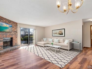 1436 Heritage Landing, Unit 108, St Charles, MO 63303