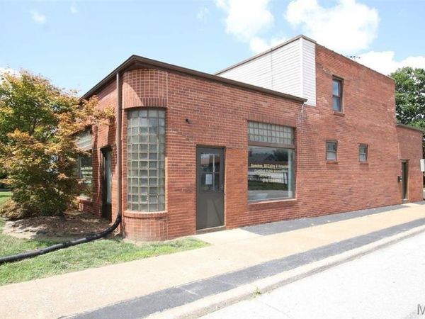 855 E Ferguson Avenue , Wood River, IL 62095