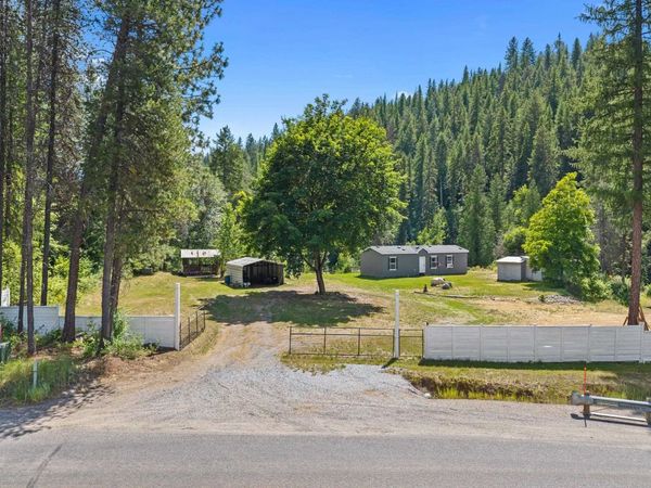 4440 Northport Waneta Rd, Northport, WA 99114