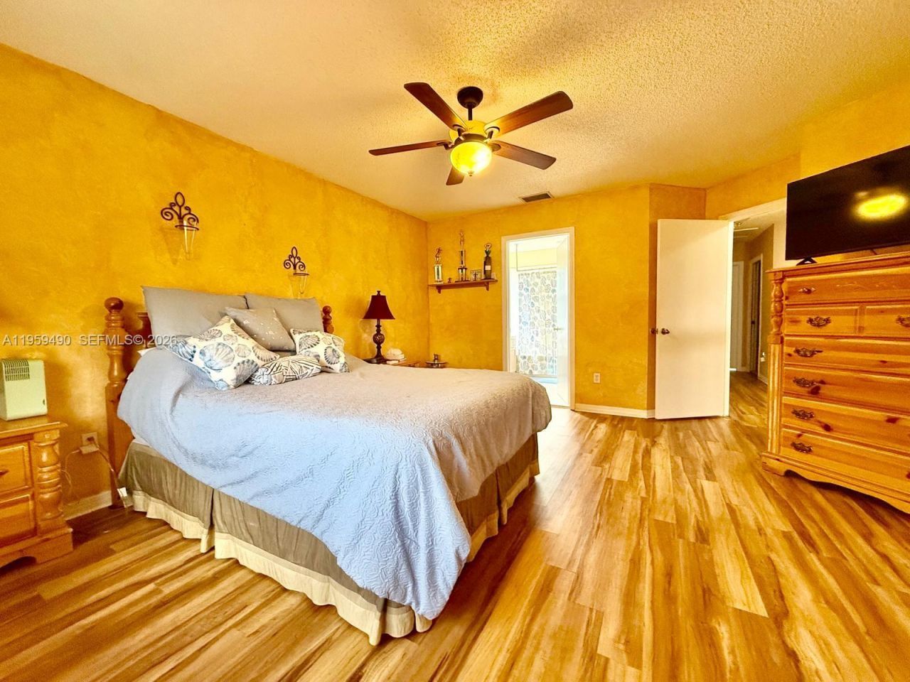 1801 NW 120th Ter, Pembroke Pines, FL 33026 Photo