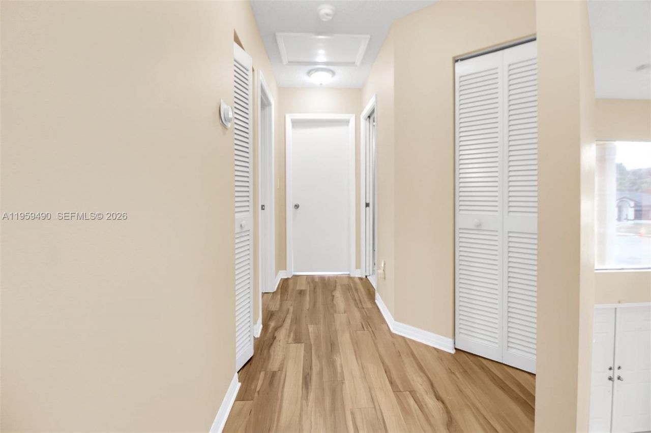 1801 NW 120th Ter, Pembroke Pines, FL 33026 Photo