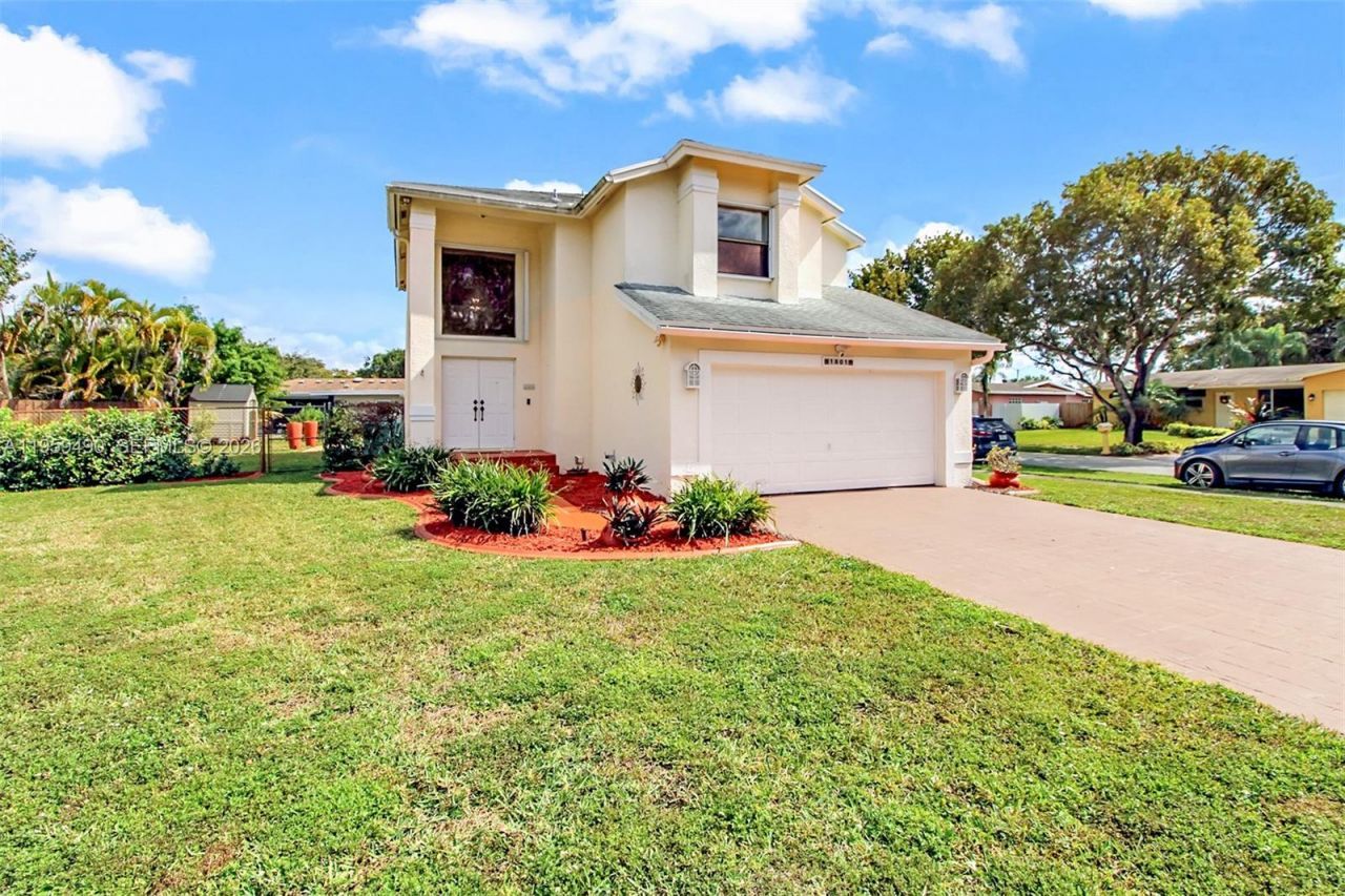 1801 NW 120th Ter, Pembroke Pines, FL 33026 Photo