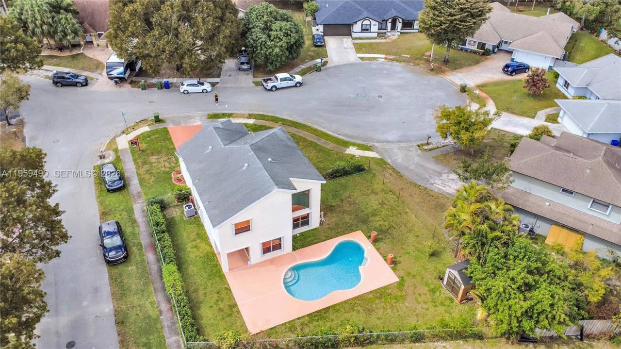 1801 NW 120th Ter, Pembroke Pines, FL 33026 Photo