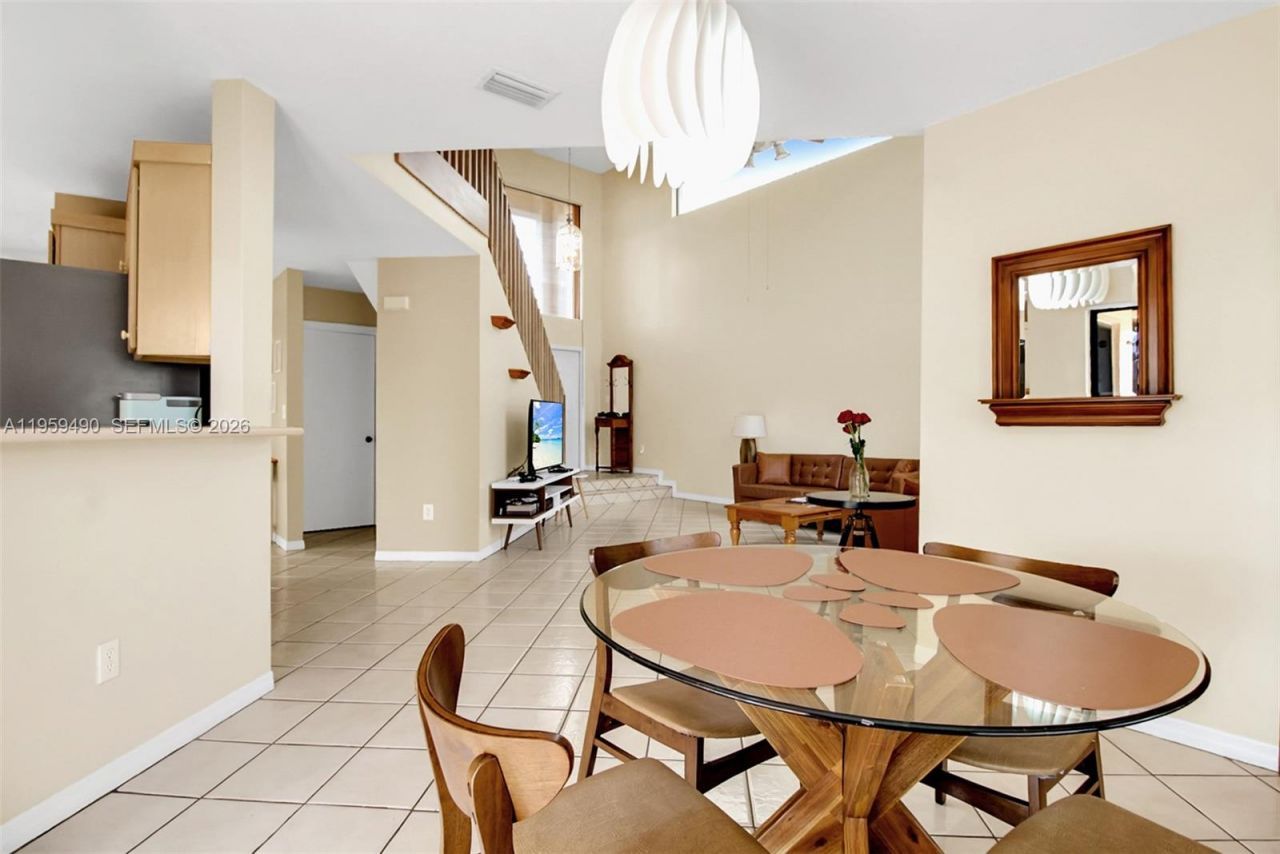 1801 NW 120th Ter, Pembroke Pines, FL 33026 Photo