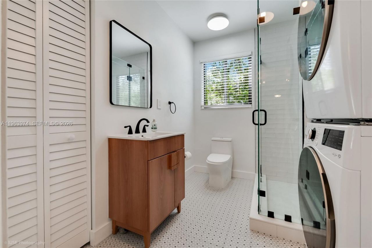 8425 SW 174th St , Palmetto Bay, FL 33157 Photo