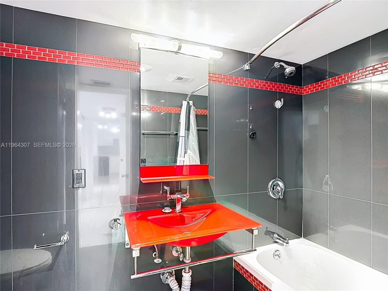 2801 NE 183rd St , Unit 1504W, Aventura, FL 33160 Photo