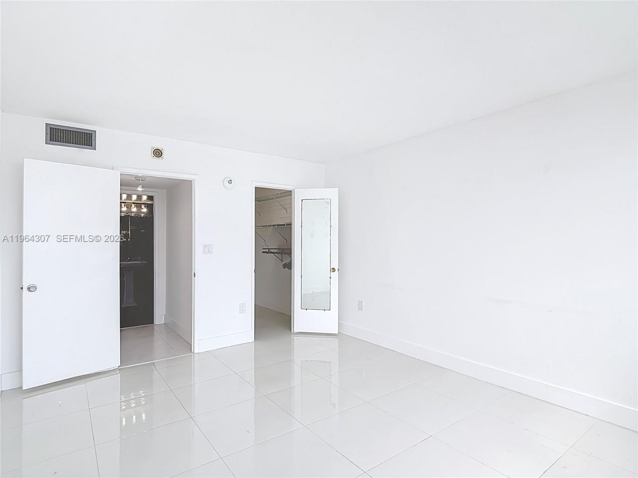 2801 NE 183rd St , Unit 1504W, Aventura, FL 33160 Photo