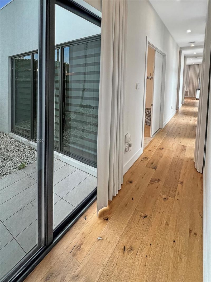 16640 Sunset Way , Weston, FL 33326 Photo