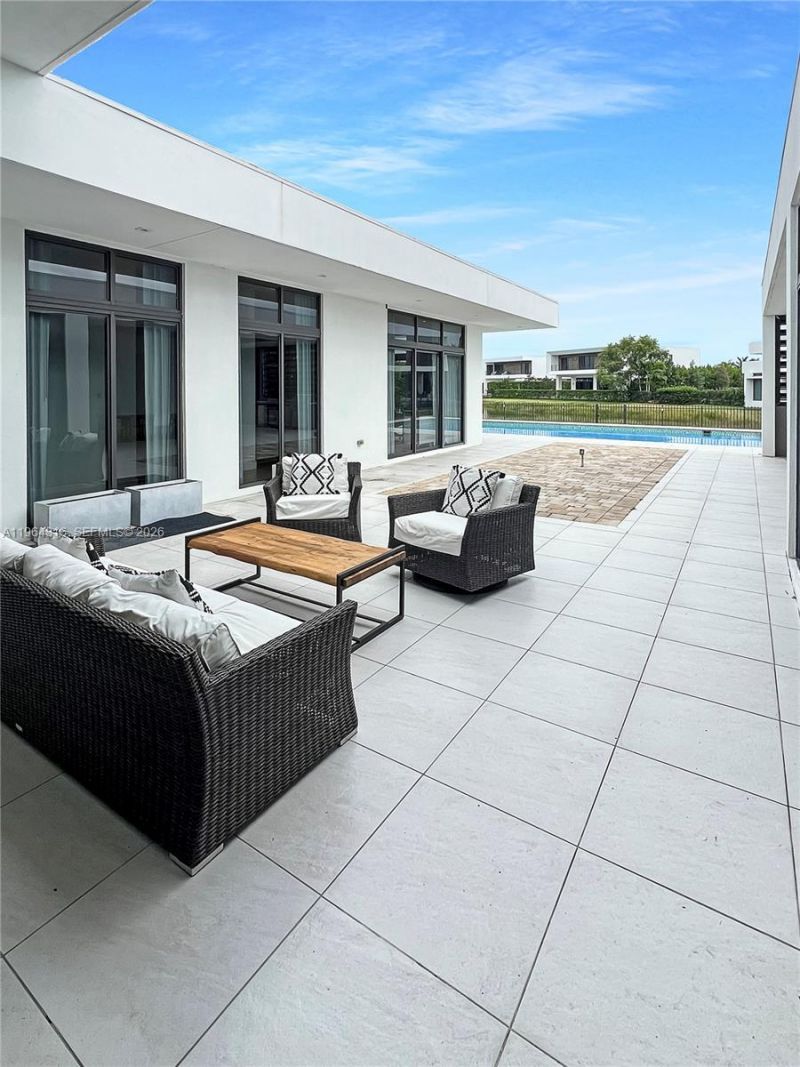 16640 Sunset Way , Weston, FL 33326 Photo