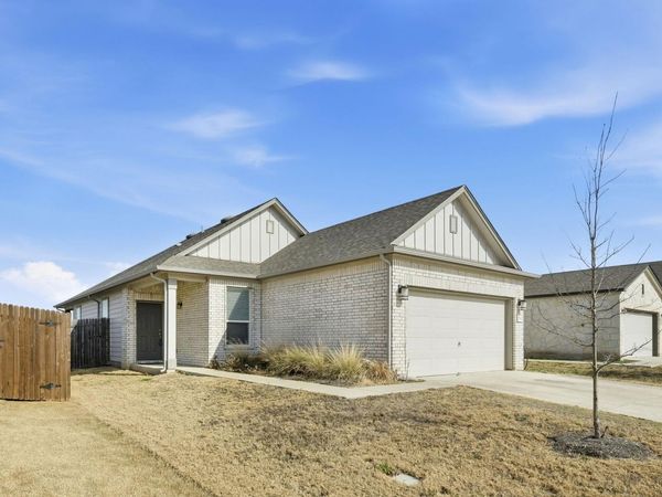 513 Thunder Valley TRL, Georgetown, TX 78626