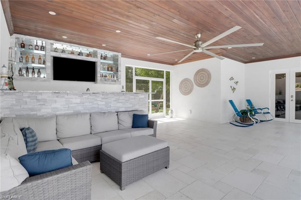 1086 21st St Sw, Naples, FL 34117 Photo