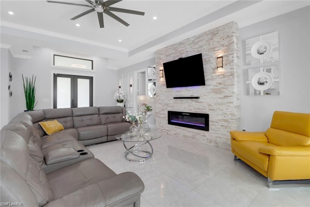 1086 21st St Sw, Naples, FL 34117 Photo