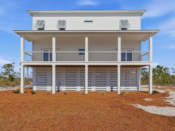 303 Park Point Circle, Port St. Joe, FL 32456