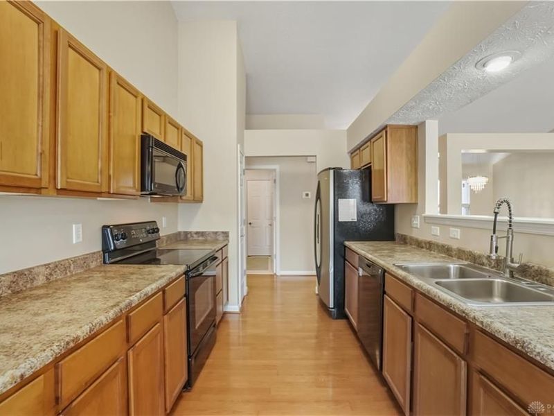 316 Wellington Court, Monroe, OH 45050 Photo 13