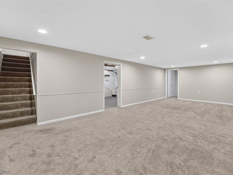 4586 Everhart Drive, Green, OH 44720 Photo 24