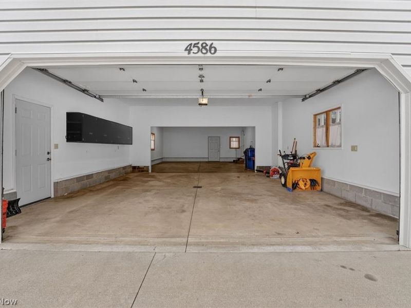 4586 Everhart Drive, Green, OH 44720 Photo 33