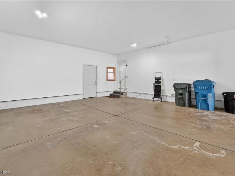 4586 Everhart Drive, Green, OH 44720 Photo 34