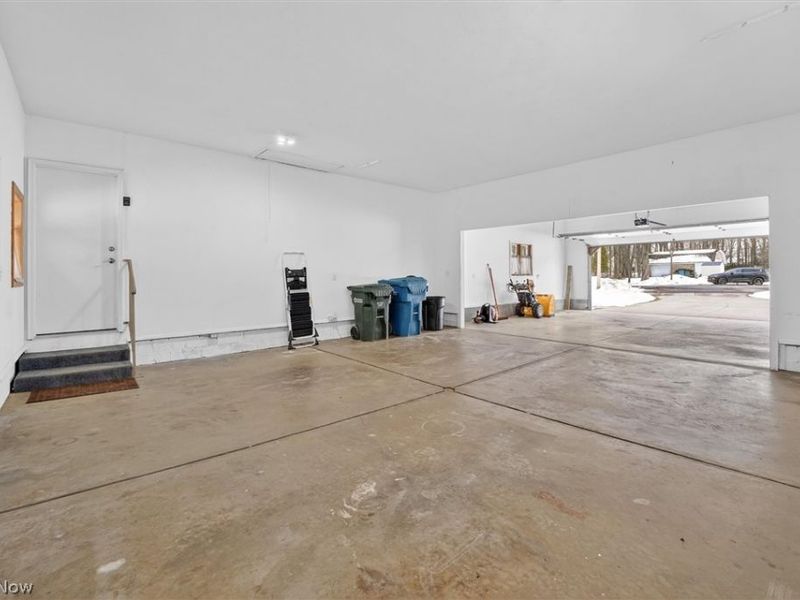 4586 Everhart Drive, Green, OH 44720 Photo 35