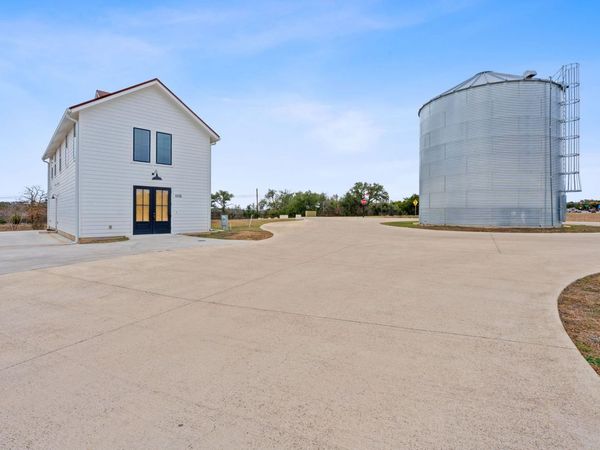 1006 Frost Ave, Driftwood, TX 78619