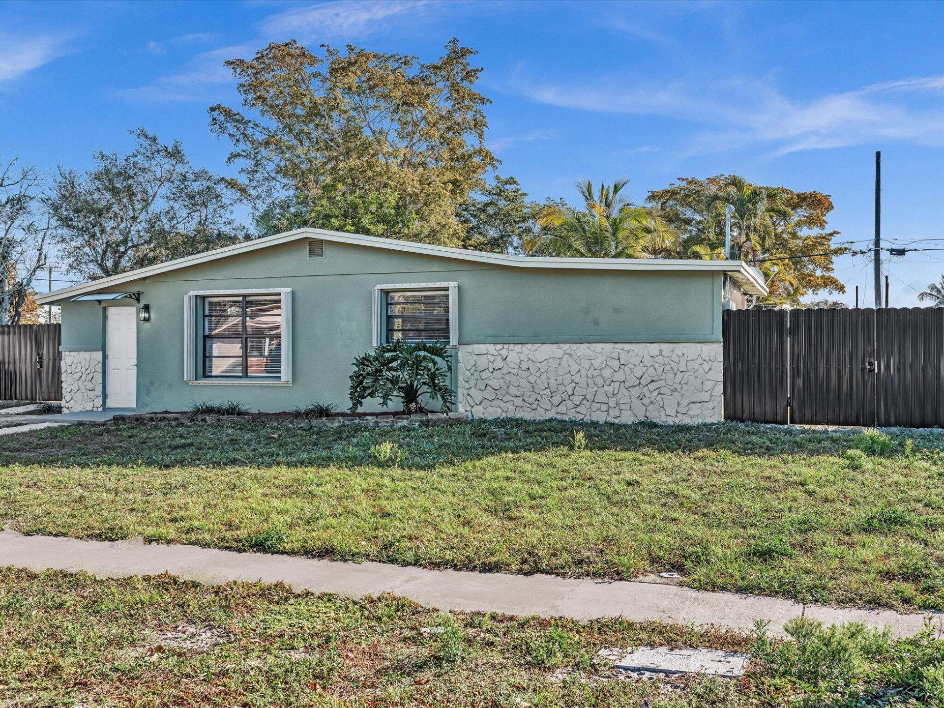 3870 SW 60th Avenue, Davie, FL 33314 Photo