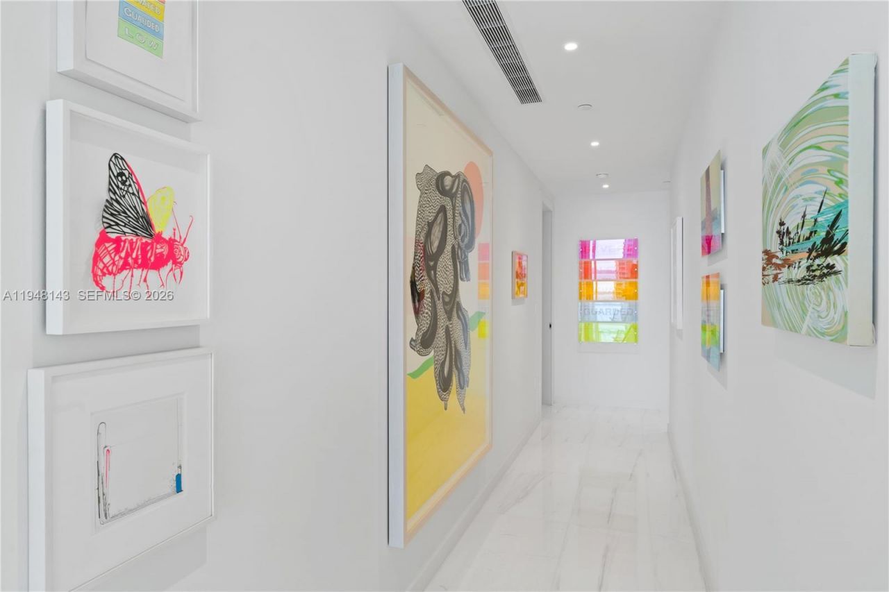 300 Biscayne Blvd Way , Unit 2102, Miami, FL 33131 Photo