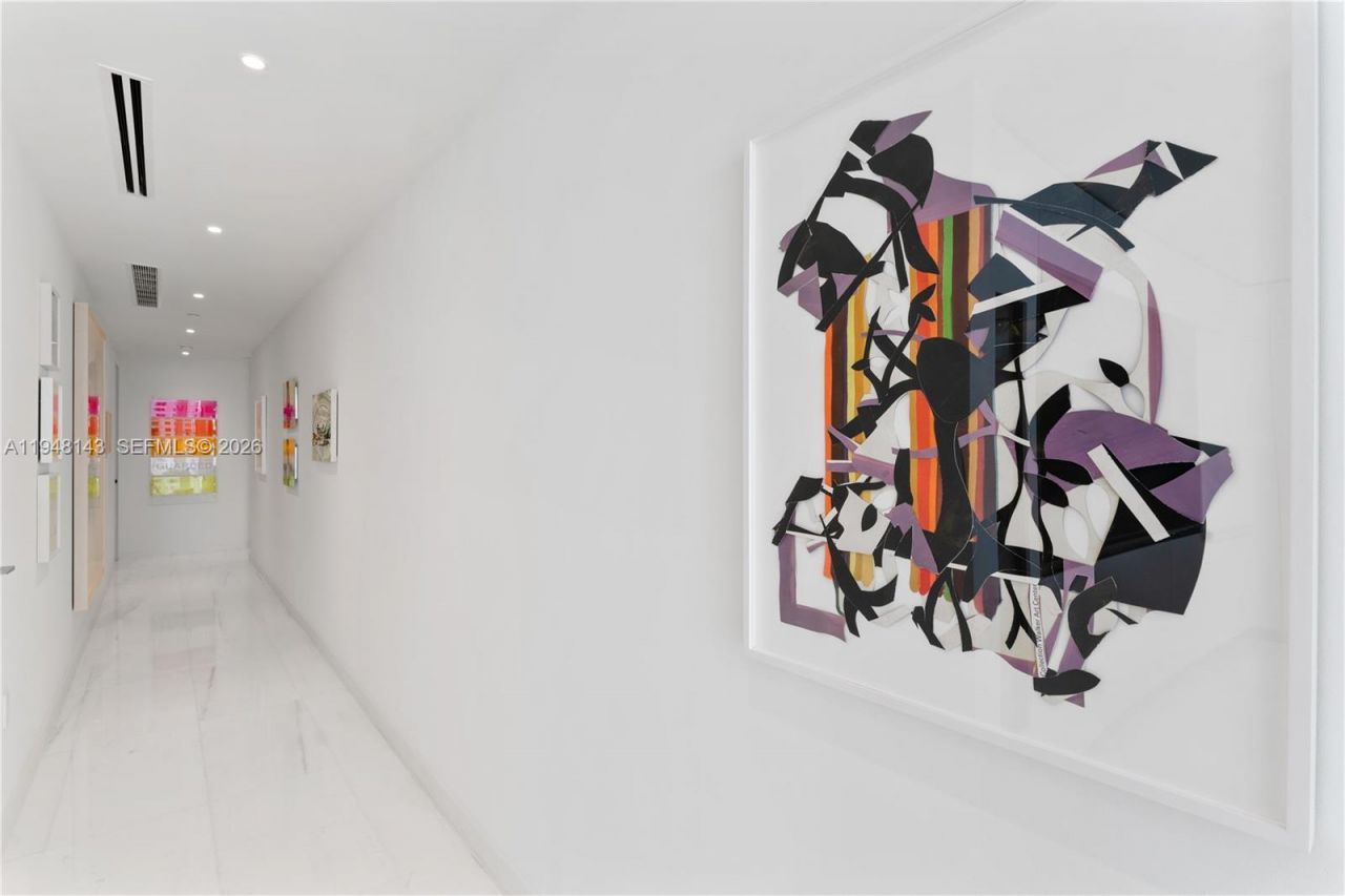 300 Biscayne Blvd Way , Unit 2102, Miami, FL 33131 Photo