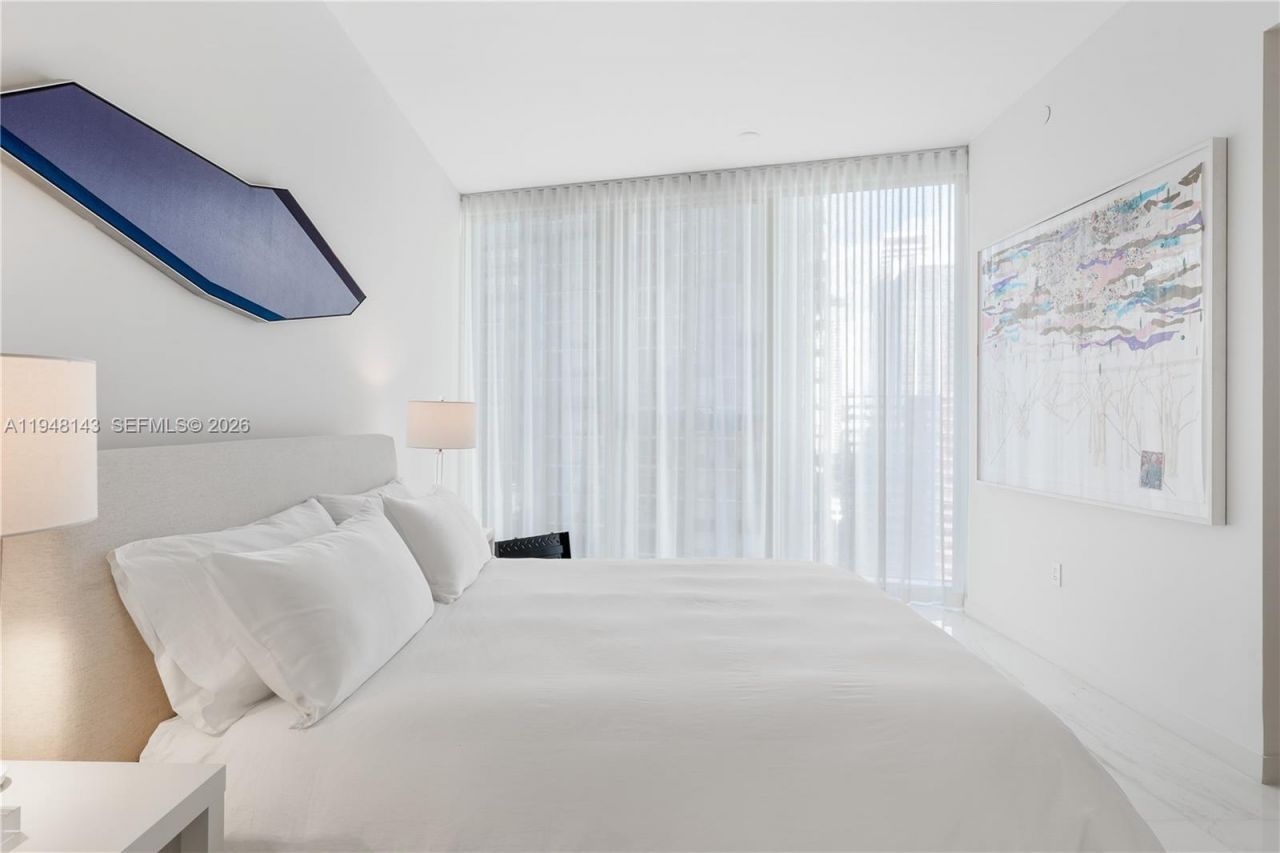 300 Biscayne Blvd Way , Unit 2102, Miami, FL 33131 Photo