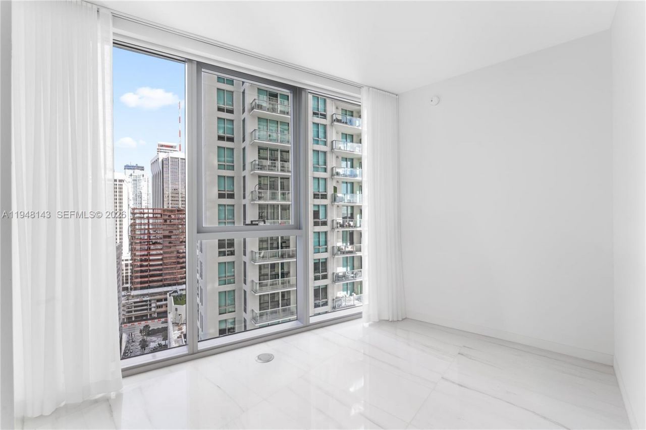 300 Biscayne Blvd Way , Unit 2102, Miami, FL 33131 Photo