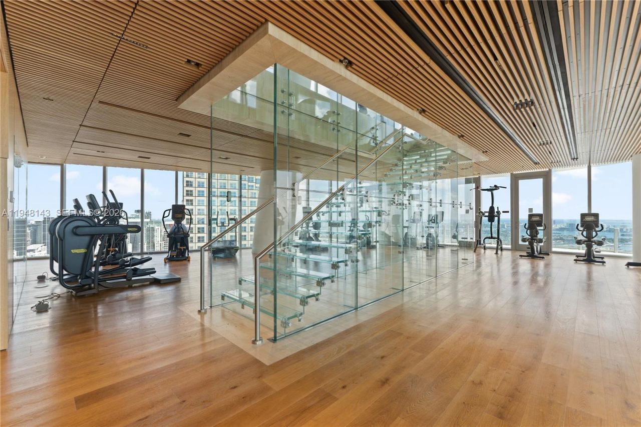 300 Biscayne Blvd Way , Unit 2102, Miami, FL 33131 Photo