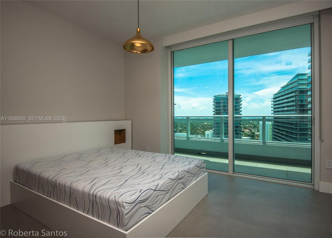 1080 Brickell Ave , Unit 3205, Miami, FL 33131 Photo