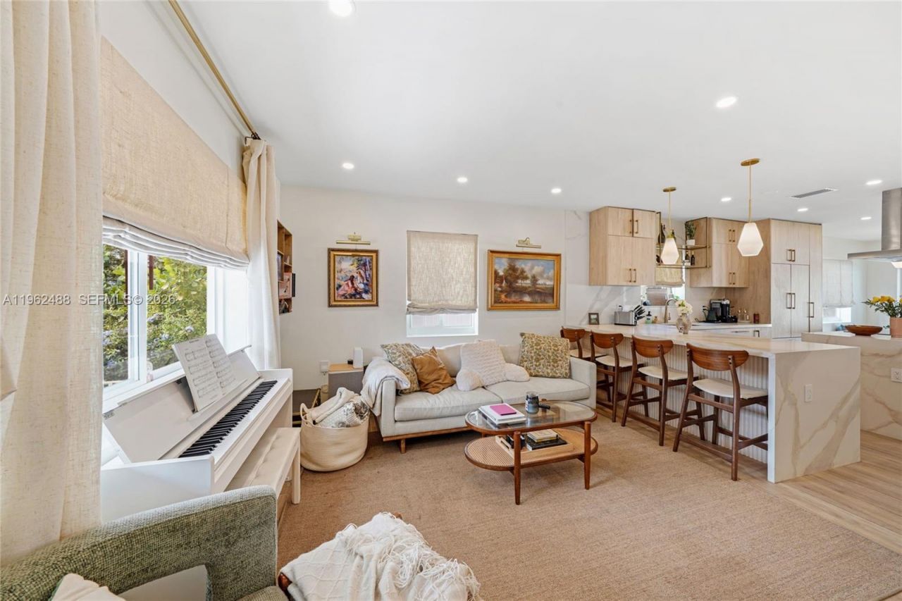 1737 SW 11th St , Miami, FL 33135 Photo