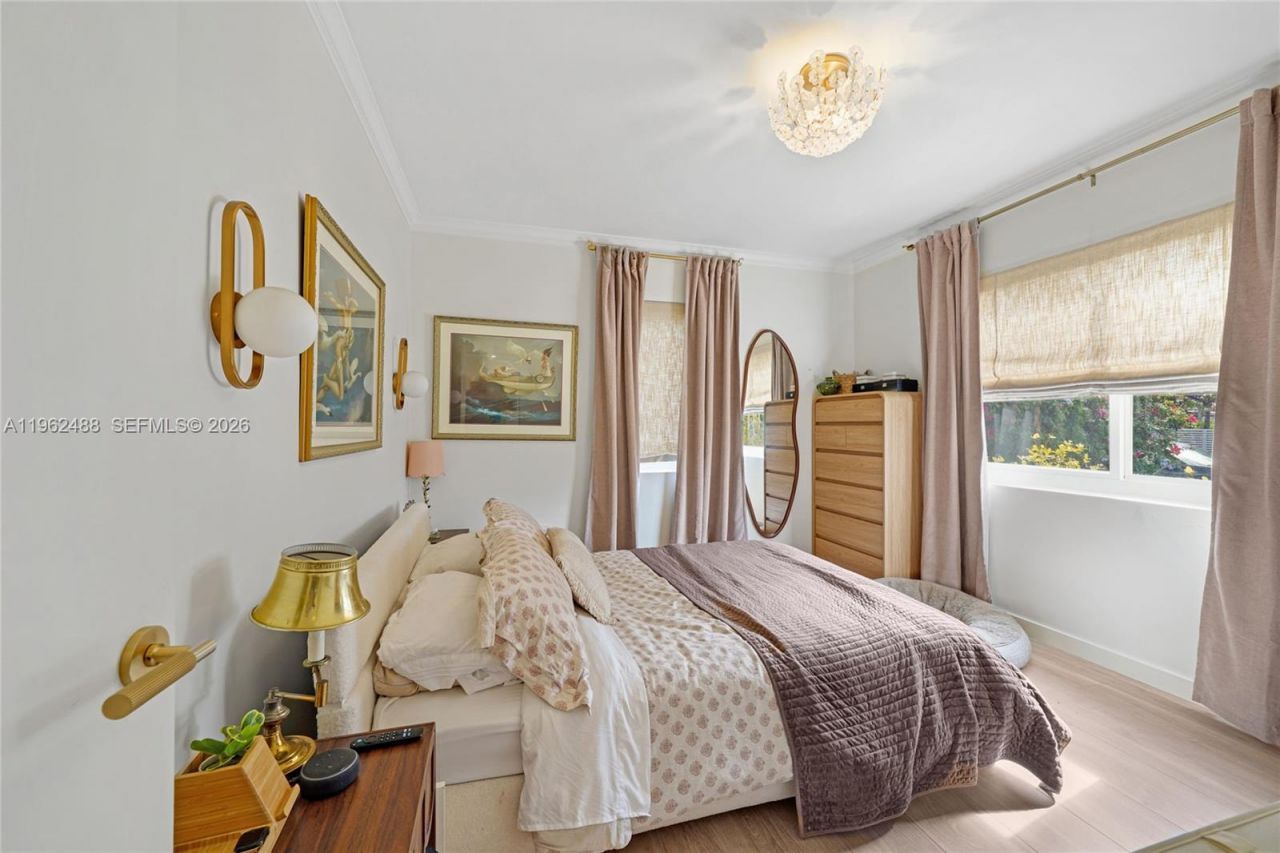 1737 SW 11th St , Miami, FL 33135 Photo