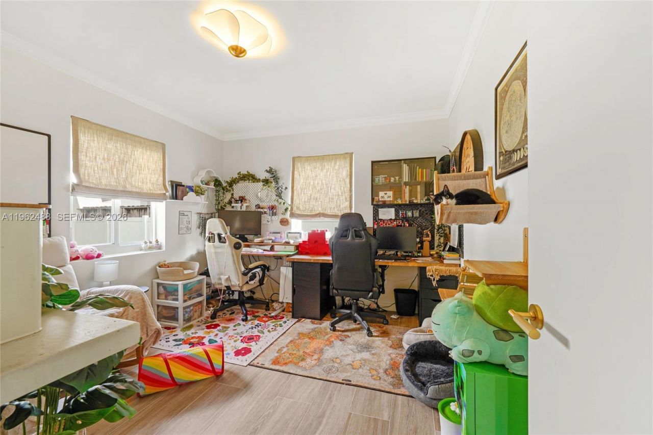 1737 SW 11th St , Miami, FL 33135 Photo