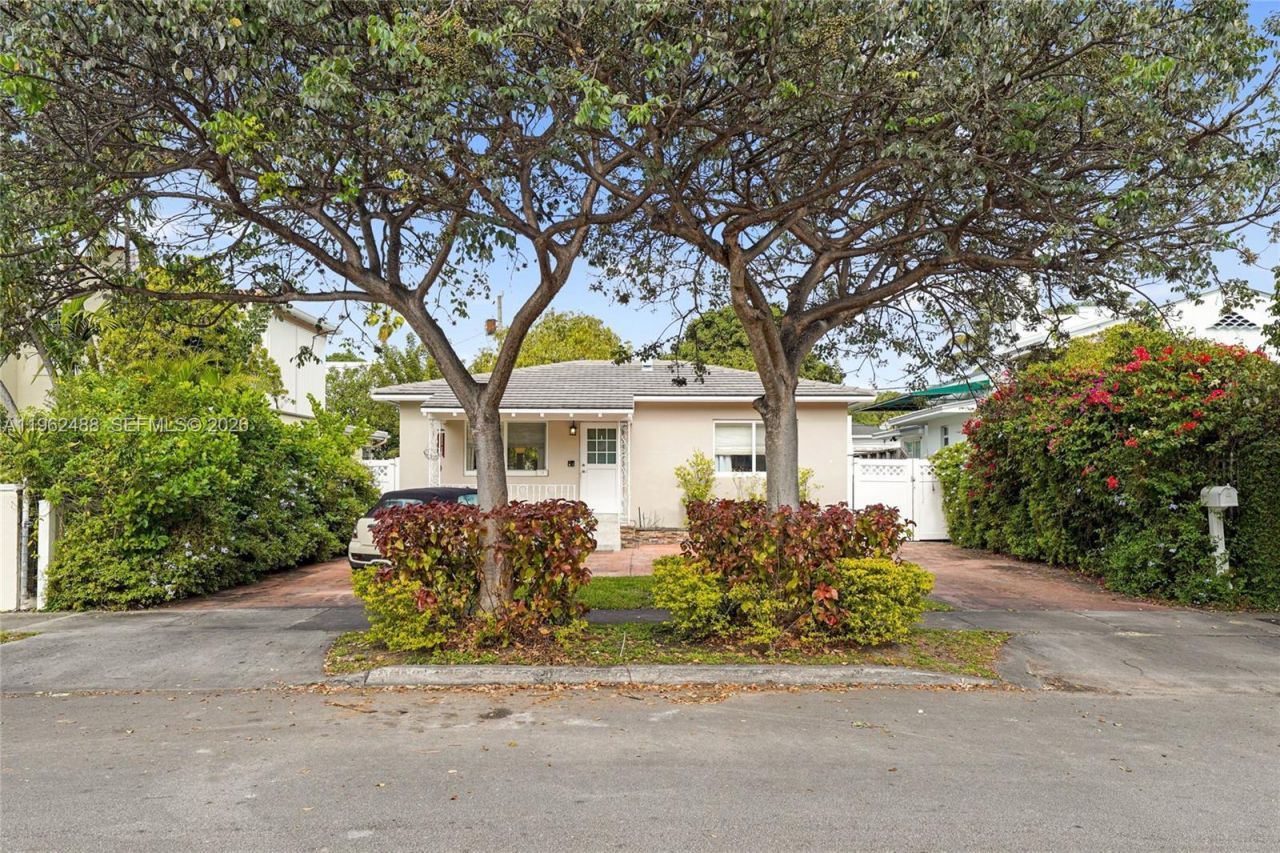 1737 SW 11th St , Miami, FL 33135 Photo