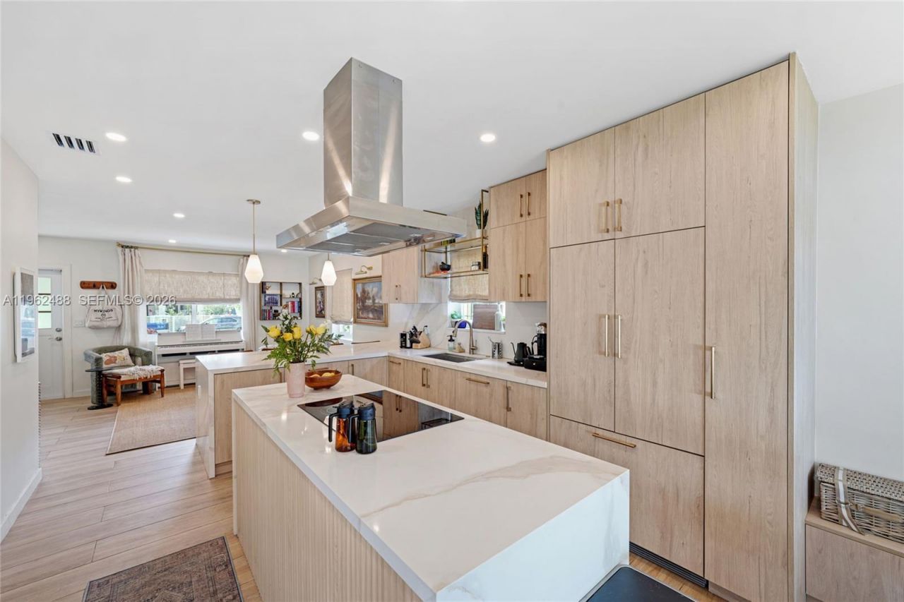 1737 SW 11th St , Miami, FL 33135 Photo