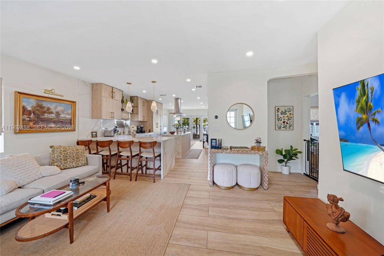 1737 SW 11th St , Miami, FL 33135 Photo