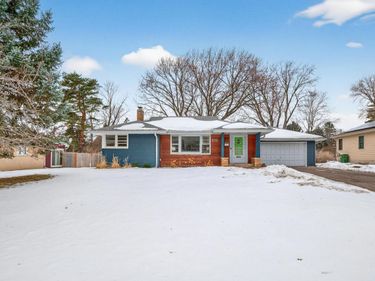 1711 Saint Marys Street, Falcon Heights, MN 55113