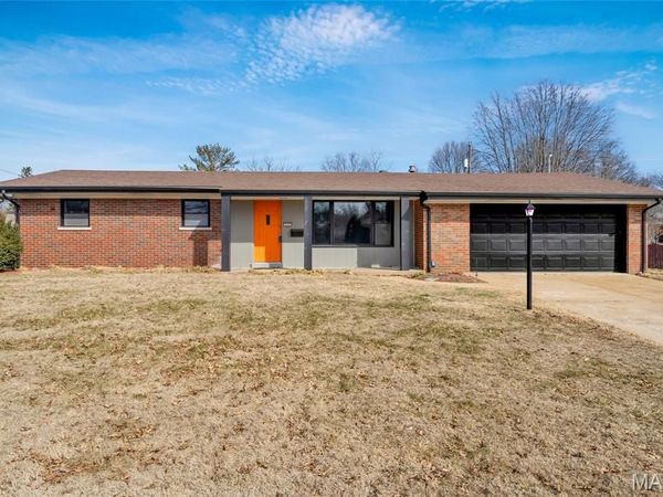 213 Springdale Drive, Belleville, IL 62223